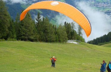 Paragliding at Bir-Billing